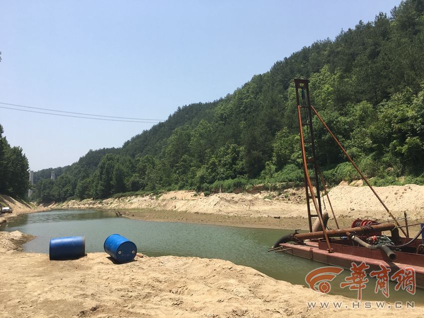 洋县两名初中生沙河游玩时不幸溺水身亡 目前警方已介入调查