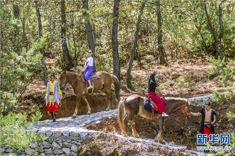 云南丽江：打造文化玉龙生态旅游圈