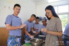 在不足2平方公里的小岛上 "天涯哨兵"
