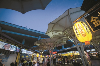 在露天夜市吃遍各地美食 从锦江乐园士林夜市开