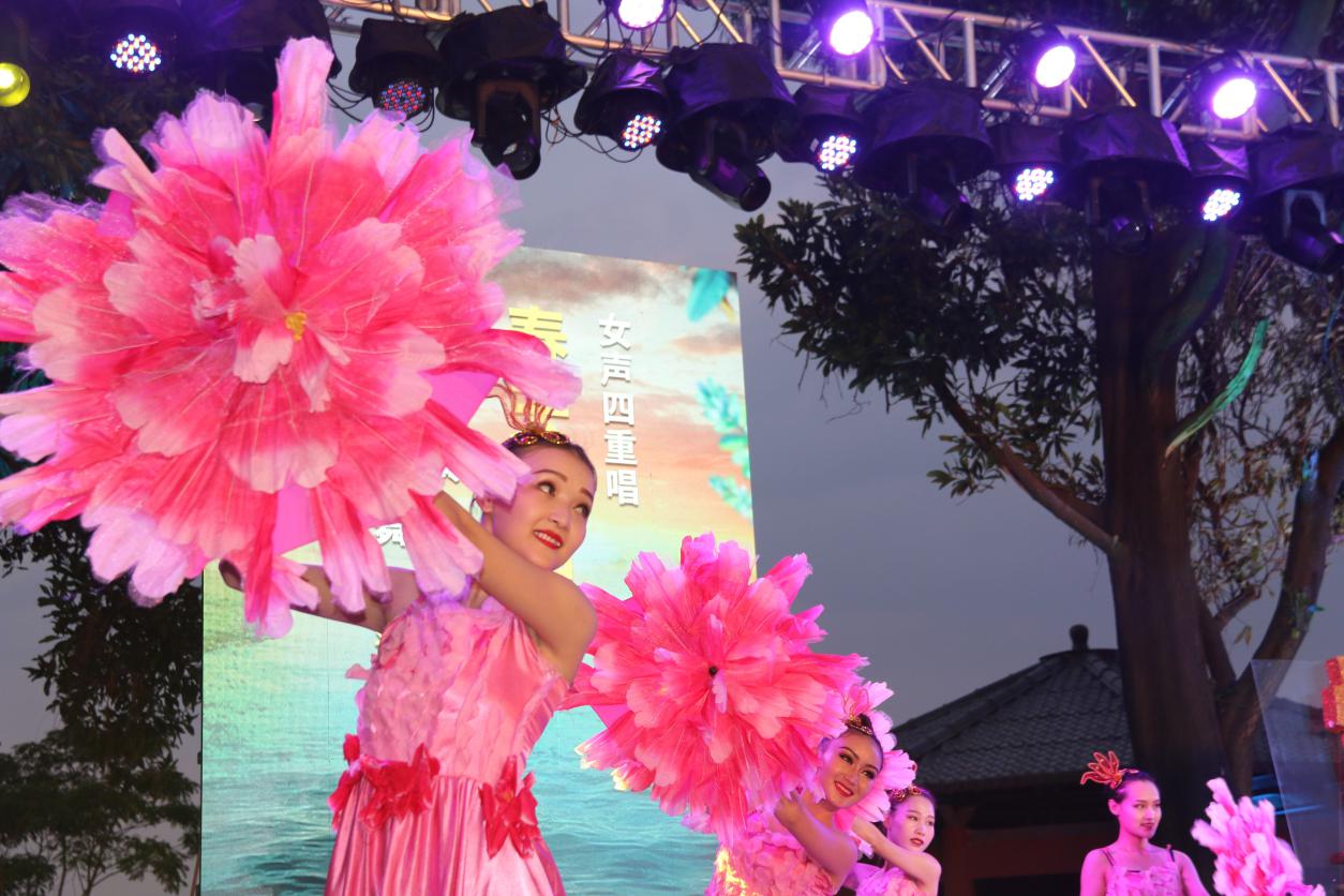 打造慢城印象，2019年石岩首届草坪音乐节惊艳开