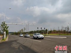 长沙发放49张智能网联汽车开放道路测试