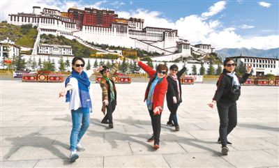 西藏旅游迅速“升温”