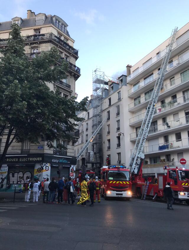 巴黎市中心一建筑物突发火灾，已致3人死亡1人重