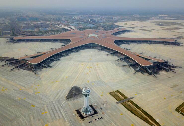 “凤凰展翅”亮出新国门——北京大兴国际机场探访（上）