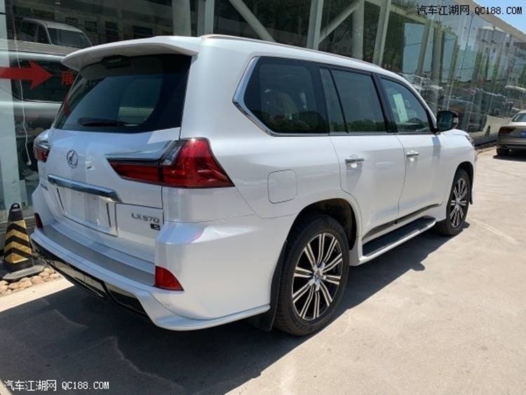 2019款雷克萨斯LX570巅峰限量版实拍