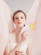 雷军再曝小米CC9美图定制版:粉嫩时尚