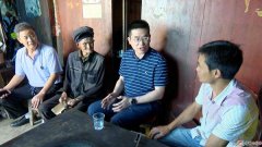 瓮安县领导走访慰问困难老党员