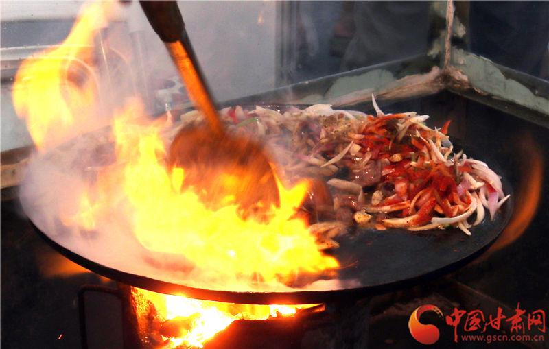 沙漠美食惊艳陇上美食博览会（图）