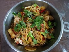 女人有孕后,这3种食物再美味也要少吃
