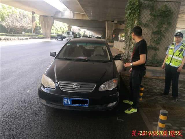 武汉集中清理逾期未检验机动车 查处6322辆