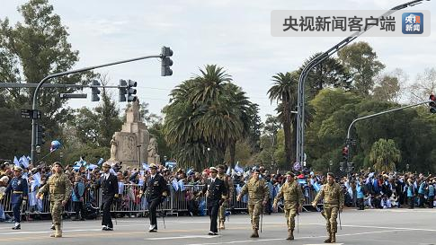 阿根廷举办独立日阅兵