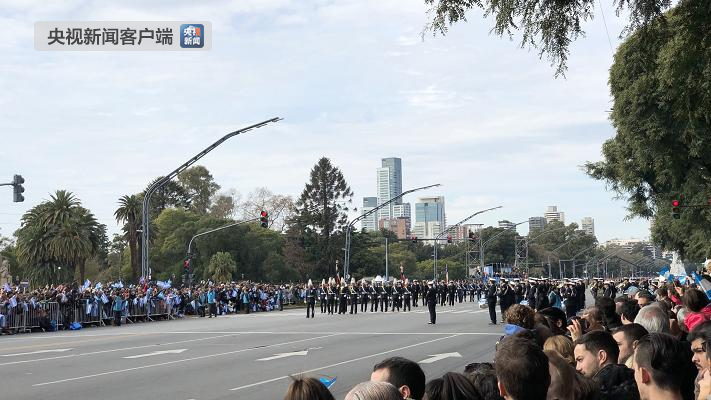 阿根廷举办独立日阅兵