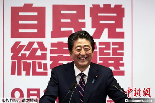 安倍内阁支持率跌至42% 多数日本人支持对韩限贸