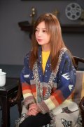 赵薇针织衫大气优雅 分享从业经历传递