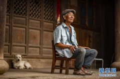 83年前,那群年轻人的诗和远方