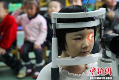 教育部:近视防控是中小学健康促进行