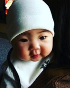曹格晒女儿旧照软萌可爱Grace婴儿时期长