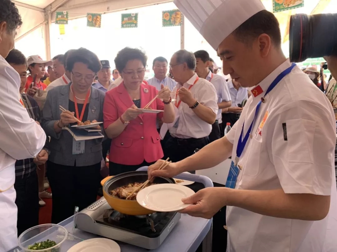 中国旅游新闻网：舌尖上的徽味皖韵 黄山市披云