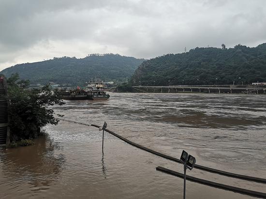 长江宜宾段近7年最大洪峰过境 日涨幅达到5.42米