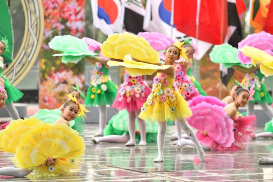 13国青少年欢聚北京世园会 共赴每年八月不变约定