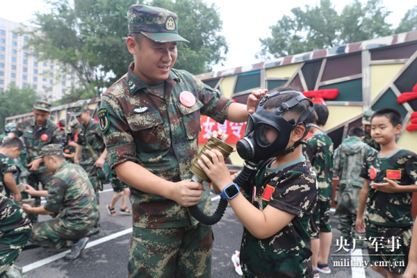 暑期成长计划：和导弹娃们一起踏上这趟“军营