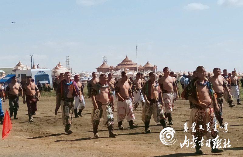 内蒙古自治区第二十九届旅游那达慕开幕