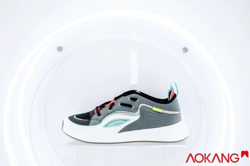 聚焦中国色彩时尚基因，奥康止滑鞋2.0亮相北京