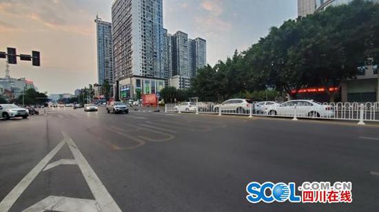 深度｜广安主干道安装隔离栏带来了什么