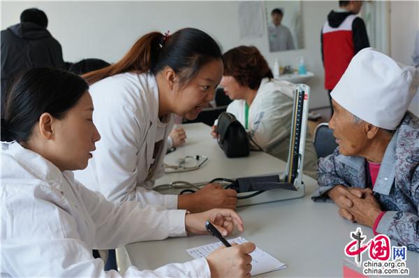 中国发布丨京蒙红十字会助力健康扶贫 首都医疗