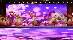 “我和我的祖国”全国广场舞展演走进
