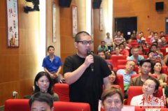 王跃文作客思贤讲坛:文学深刻参与中