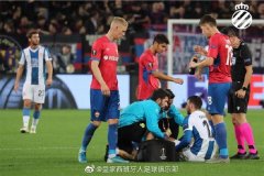 西人难题!中锋只剩武磊等2人 又一主力
