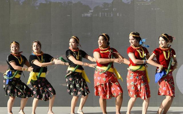 “节会”让宜章莽山旅游“热起来”