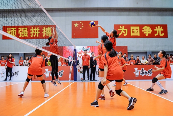积极践行健康中国战略 康师傅建排球训练营助青
