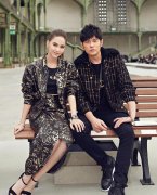 花式秀恩爱!周杰伦演唱会上帮老婆昆