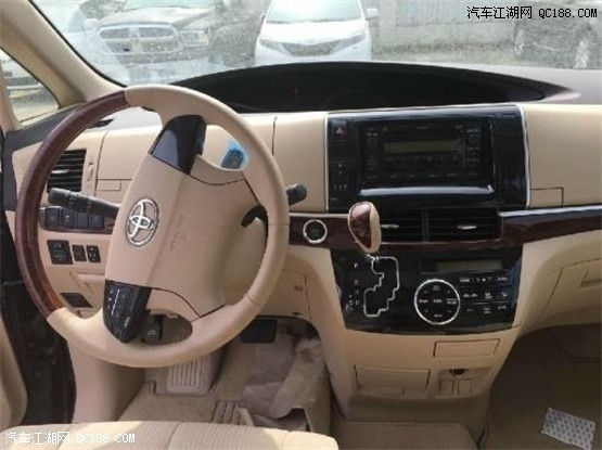 2019款丰田普瑞维亚2.4L高端商务车评测