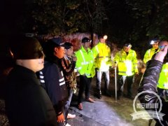 暖“心”闻:17岁小伙进山游玩被困 民