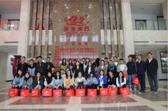 南阳师范学院师生代表走进佳龙公司观