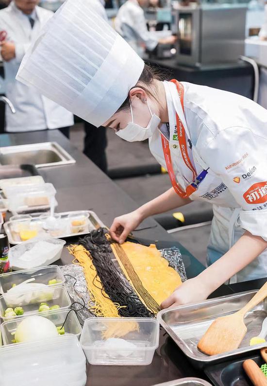 FHC上海环球食品展在上海开幕 沉浸体验世界美食