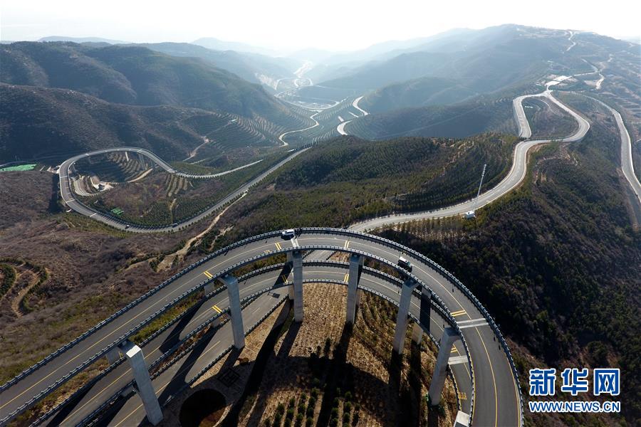 （经济）（1）太原推进旅游公路建设 助力全域旅游发展