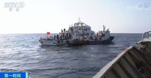 据了解，11月16日专家调查组也赶到了这片海域进行调查，但并未和央视财经记者在同一条船上，调查过程和结果目前也并未公开。