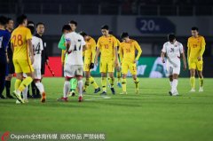 邀请赛-射门机会寥寥U22国奥0:1不敌10人