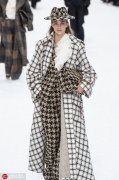 Chanel 19最新爆款手袋,现在真的真香了
