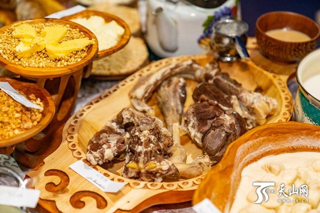 阿勒泰首届厨艺技能大赛暨美食文化节开幕