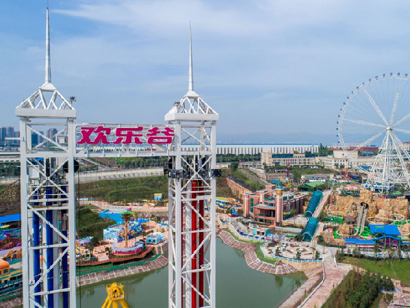 重庆欢乐谷."作为全国知名的旅游城市,近年来重庆文旅产业快速升温.