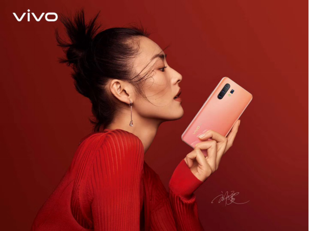 vivo刘雯三度联手，vivo X30 5G旗舰新机时尚感爆表