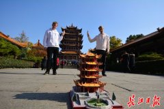 抖音全球网红来汉,展示不一样的黄鹤