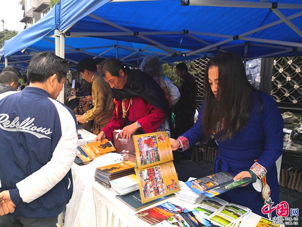 “香格里拉精品线路冬季旅游产品推介会”走进成都