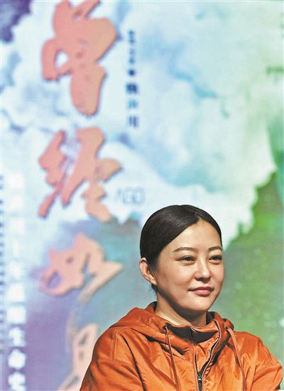 张杰跨界首演话剧《曾经如是》